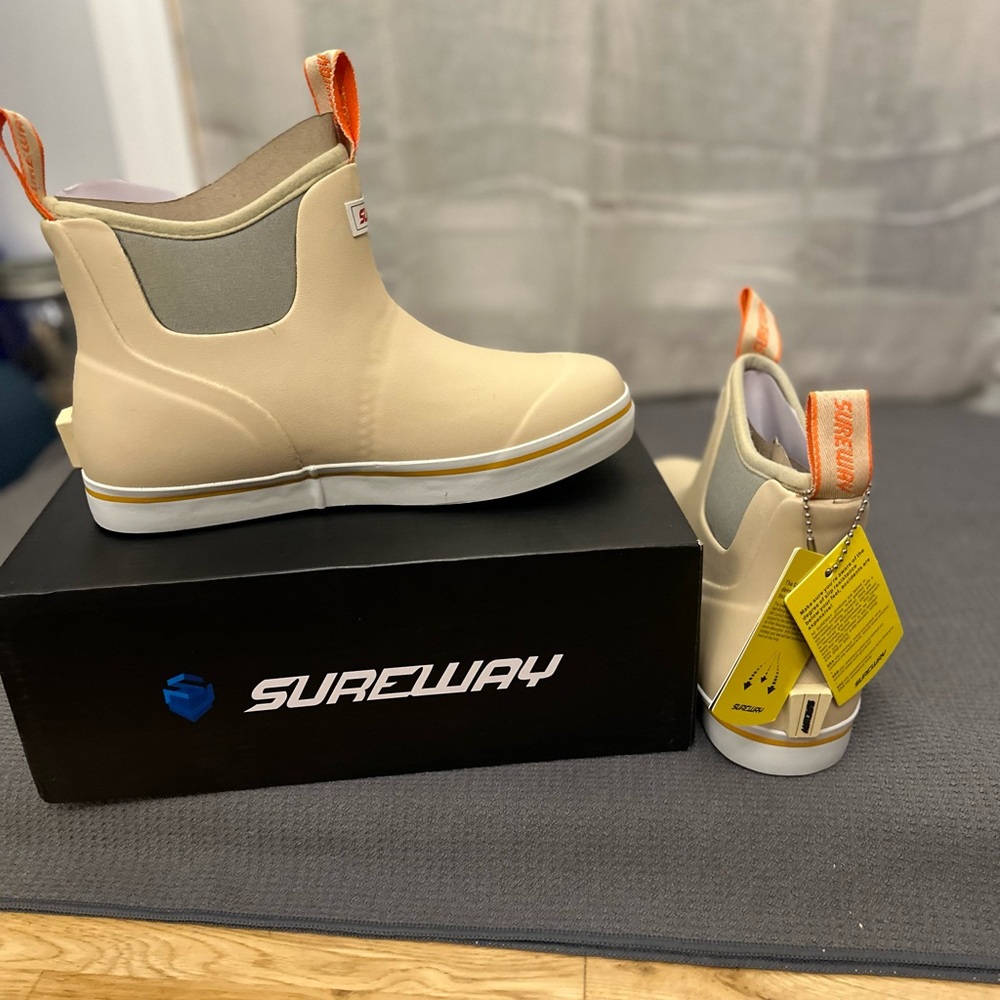 Sureway Beige and Orange Pull-On Rain Boots WATERPROOF Men’s 5/Women’s 7 - Picture 6 of 12